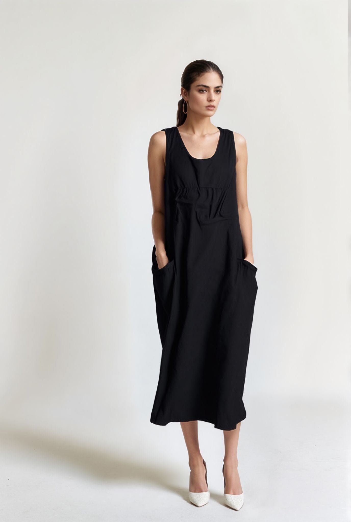 Estivalia - Robe Longue Ample d’Été Avec Poches - Noir / S / 40